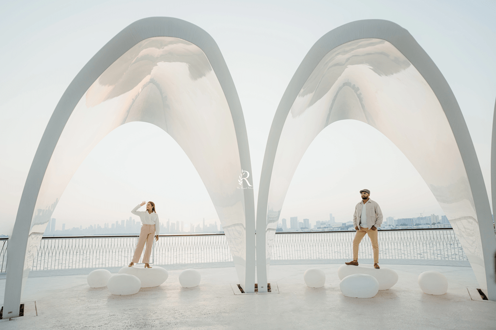 Dubai fountain pre-wedding photo
